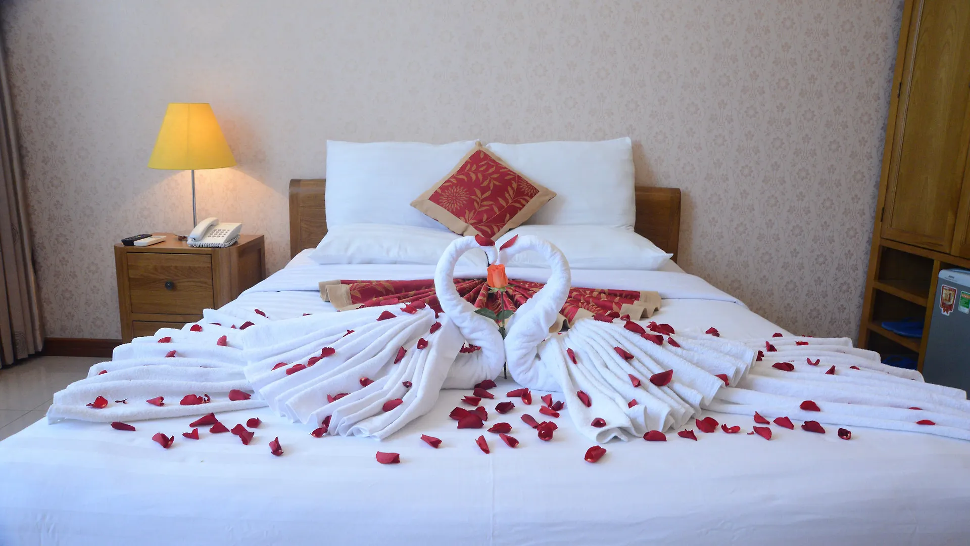 Sunflowers Hotel Airport Ho Chi Minh City
