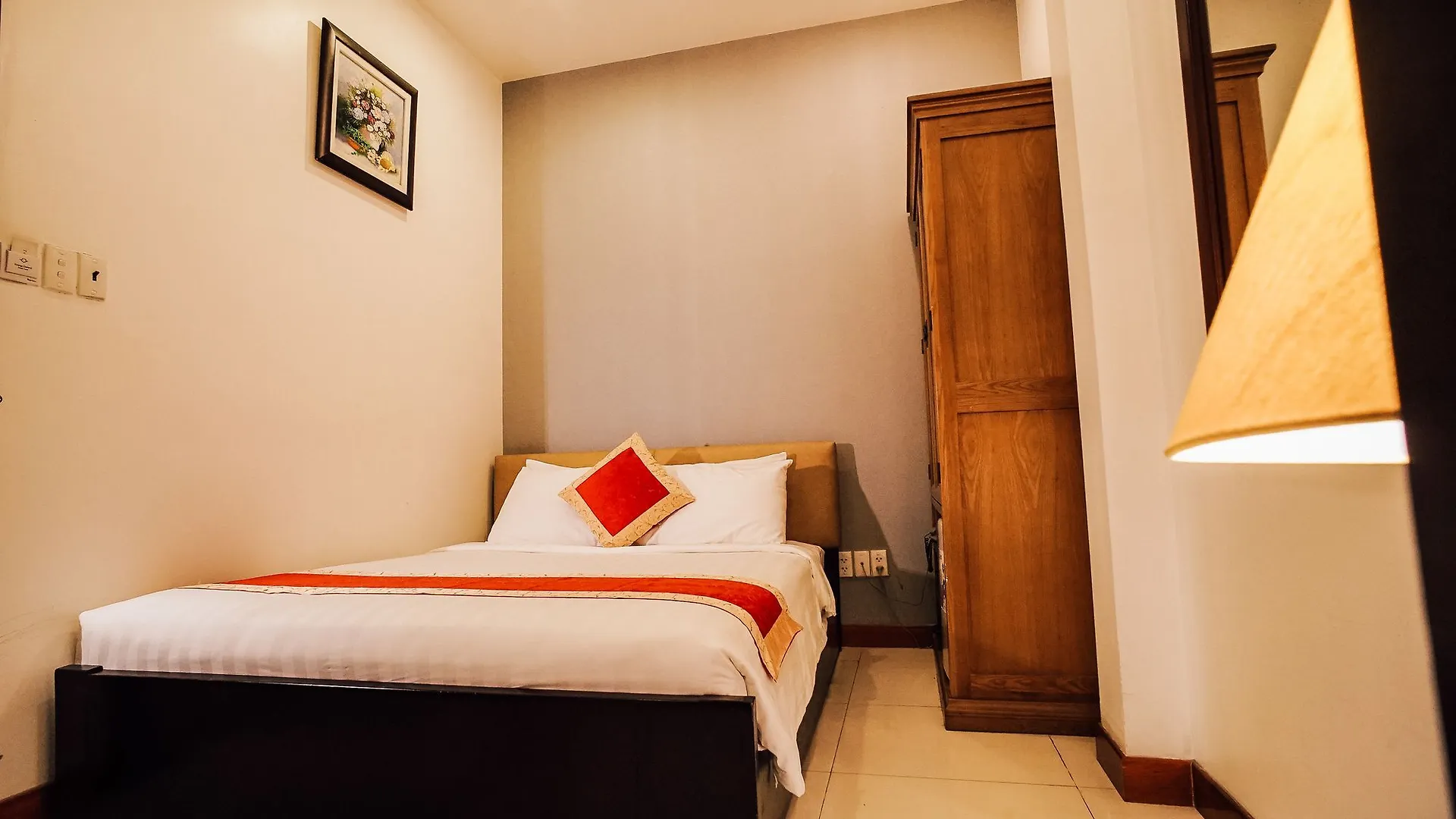 Sunflowers Hotel Airport Ho Chi Minh City